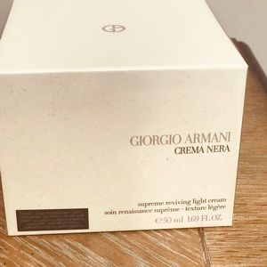 Armani crema nera supreme reviving light cream